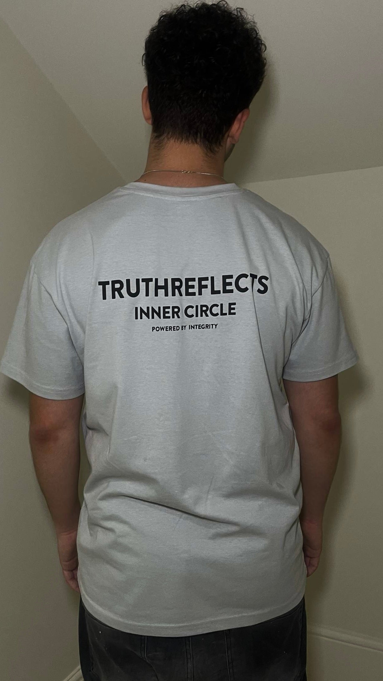 'INNER CIRCLE' T-SHIRT - LIGHT ASPHALT